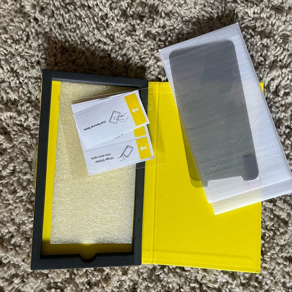 Privacy screen protector